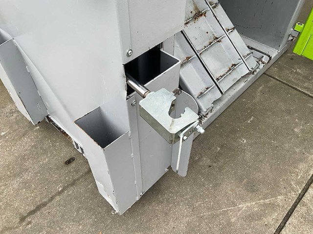 2013 dixi 60sh afvalpers / kartonpers verticale balenpers - afbeelding 10 van  18