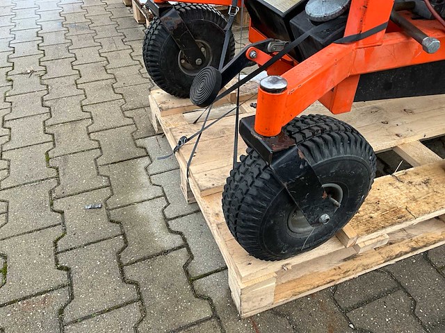 2013 eliet superprof 2000 houthakselaar - afbeelding 9 van  11