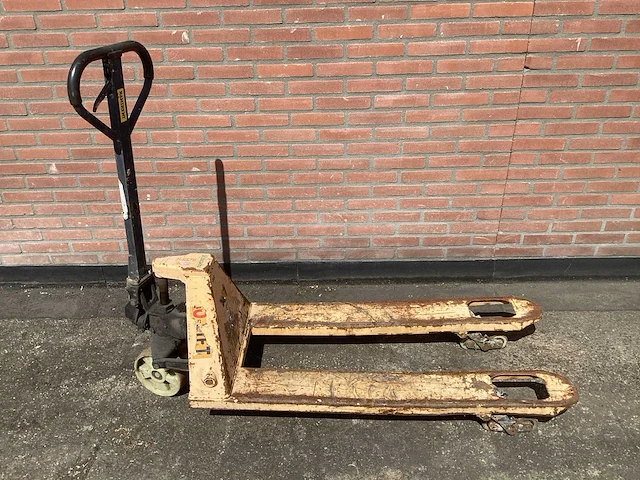 2013 eurolift cbg 111 hand hydraulische palletwagen - afbeelding 1 van  1