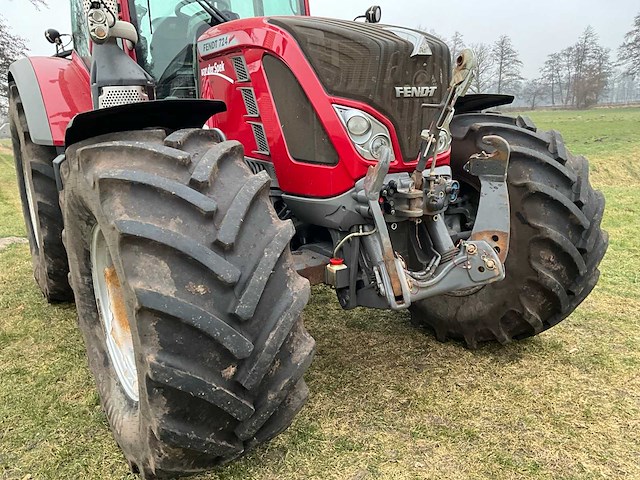 2013 fendt 724 vario vierwielaangedreven landbouwtractor - afbeelding 3 van  40
