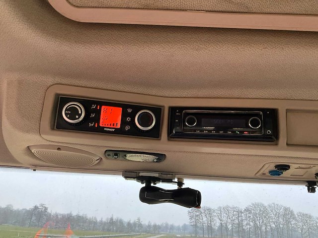 2013 fendt 724 vario vierwielaangedreven landbouwtractor - afbeelding 32 van  40