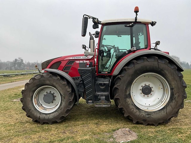 2013 fendt 724 vario vierwielaangedreven landbouwtractor - afbeelding 33 van  40