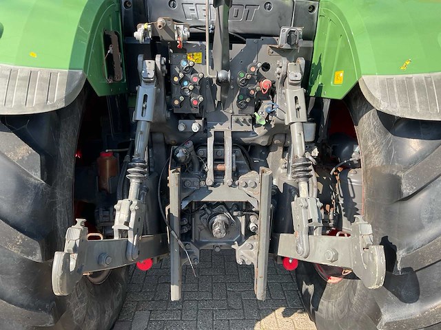 2013 fendt 724 vario vierwielaangedreven landbouwtractor - afbeelding 14 van  24
