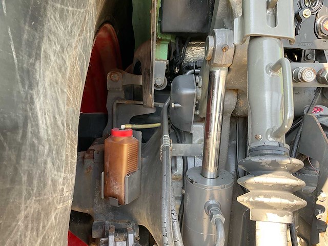 2013 fendt 724 vario vierwielaangedreven landbouwtractor - afbeelding 16 van  24