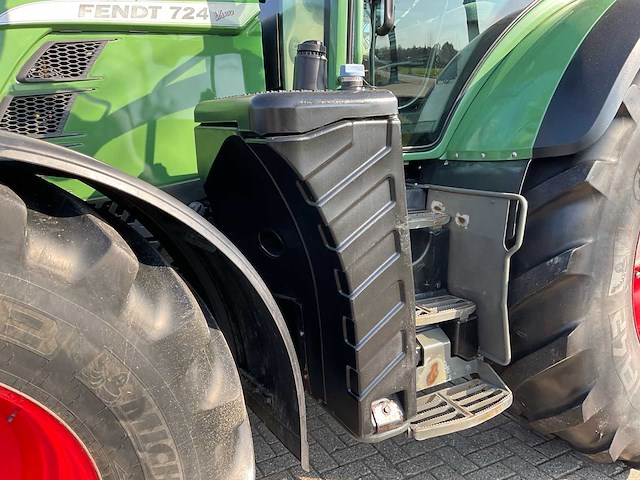 2013 fendt 724 vario vierwielaangedreven landbouwtractor - afbeelding 24 van  24