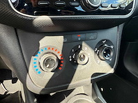 2013 fiat punto evo personenauto - afbeelding 5 van  14