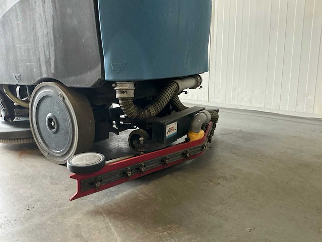 2013 fimap mr zelfrijdende schrob/zuigmachine - afbeelding 4 van  18