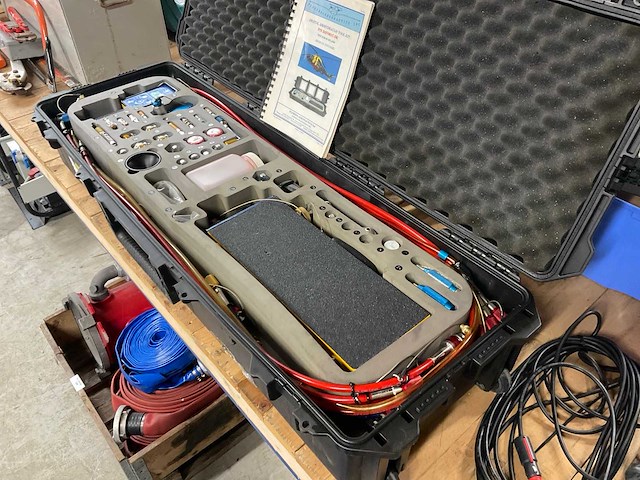 2013 florida aeronautics digital air/hydraulic tool kit - afbeelding 1 van  1
