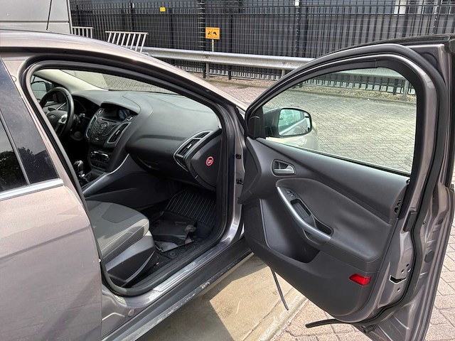 2013 ford focus 1.0 ecob. titanium personenauto - afbeelding 3 van  21