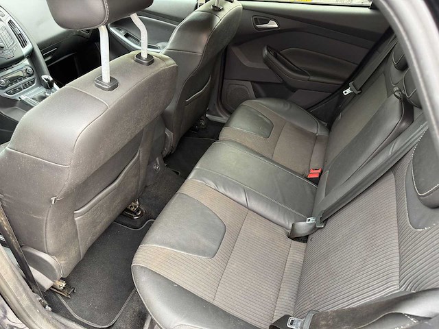 2013 ford focus wagon personenauto - afbeelding 15 van  16