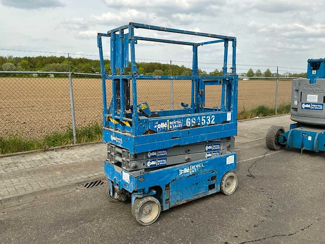 2013 genie gs-1532 schaarhoogwerker - afbeelding 1 van  21
