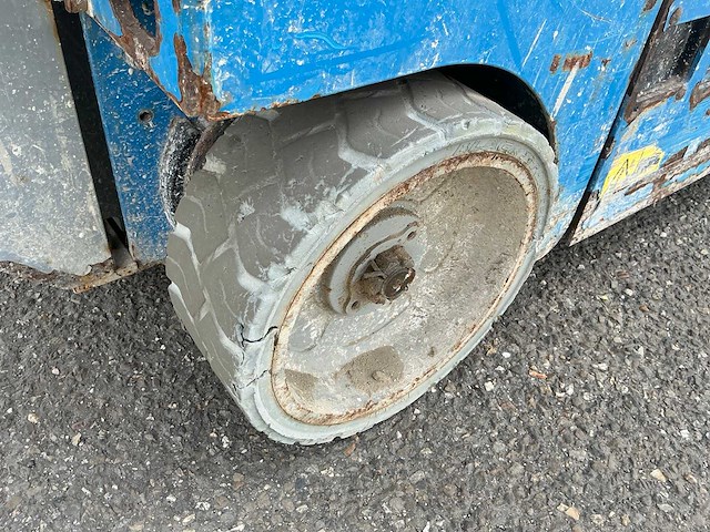 2013 genie gs-1532 schaarhoogwerker - afbeelding 19 van  21