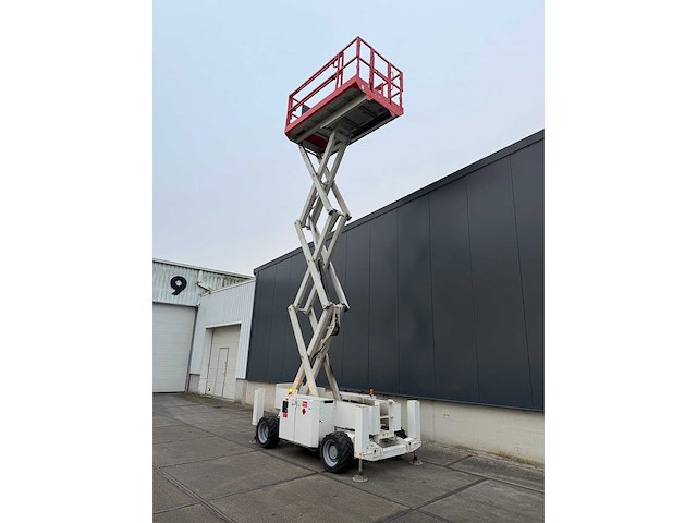 2013 genie gs 2669 rt schaarhoogwerker - afbeelding 2 van  9