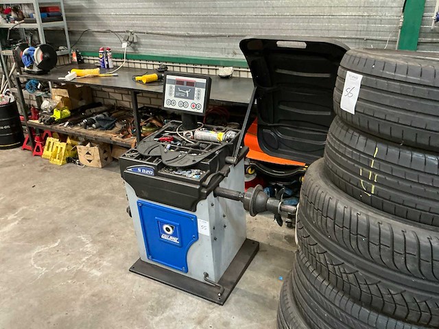 2013 giuliano s820 banden balanceerapparaat - afbeelding 2 van  5