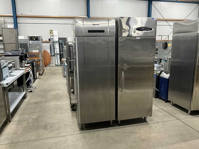 2013 gram k610 rg l2 4n rvs vrieskast - afbeelding 1 van  7