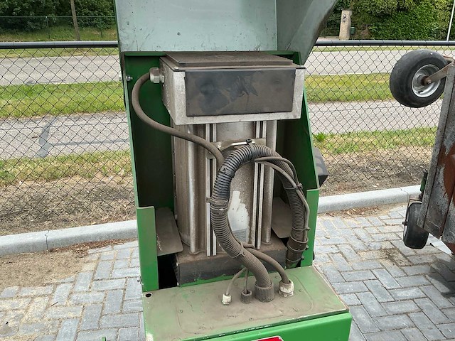 2013 green clipper voetbalveld maaier - afbeelding 18 van  29