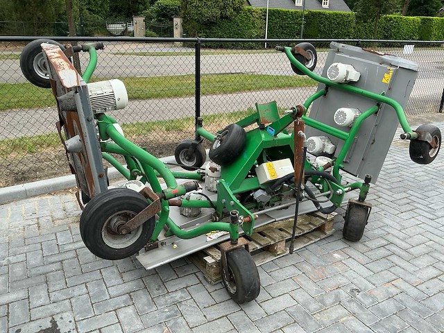 2013 green clipper voetbalveld maaier - afbeelding 1 van  29