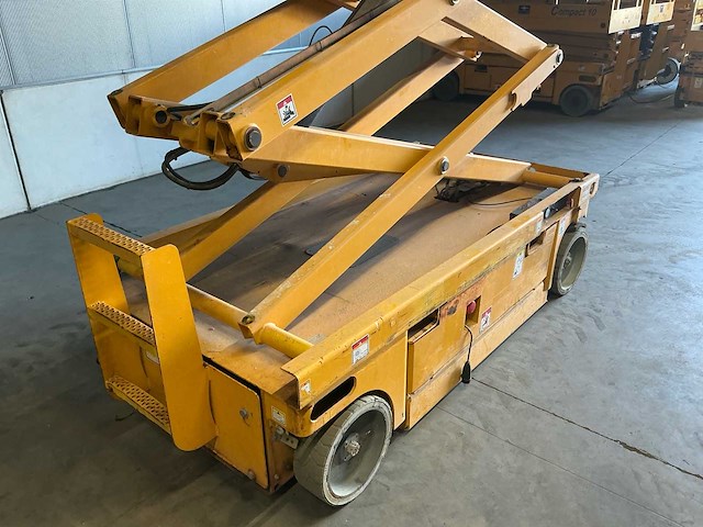 2013 haulotte compact 10 hoogwerker - afbeelding 9 van  21