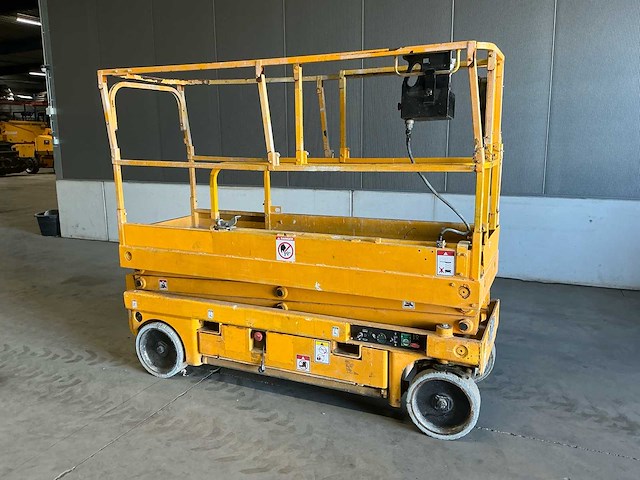 2013 haulotte compact 8 hoogwerker - afbeelding 12 van  23