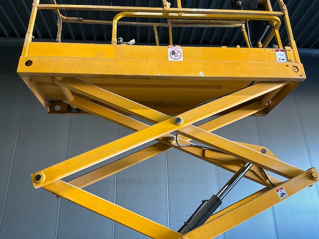 2013 haulotte compact 8 hoogwerker - afbeelding 9 van  9