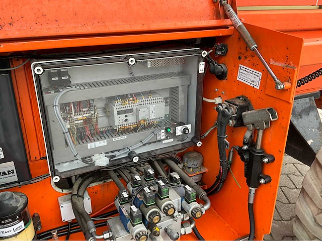 2013 holland lift b195el25 hoogwerker - afbeelding 11 van  35