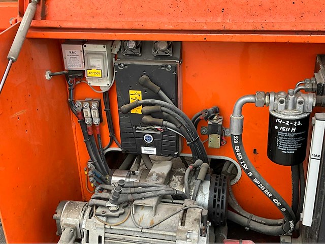 2013 holland lift b195el25 hoogwerker - afbeelding 20 van  35