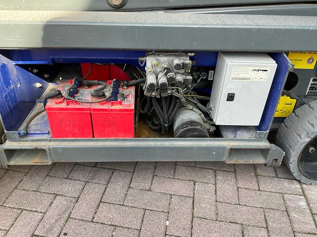 2013 holland lift ecostar hl-9710 hoogwerker - afbeelding 2 van  15
