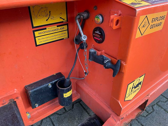2013 holland lift hl-11816 hoogwerker - afbeelding 7 van  25
