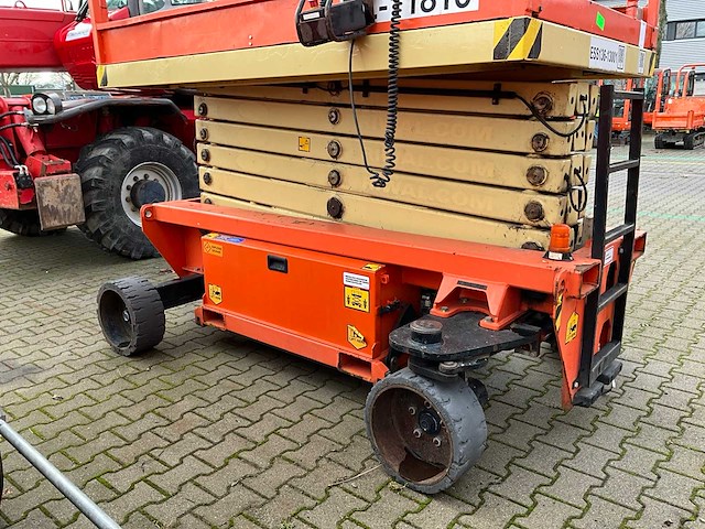 2013 holland lift hl-11816 hoogwerker - afbeelding 24 van  25