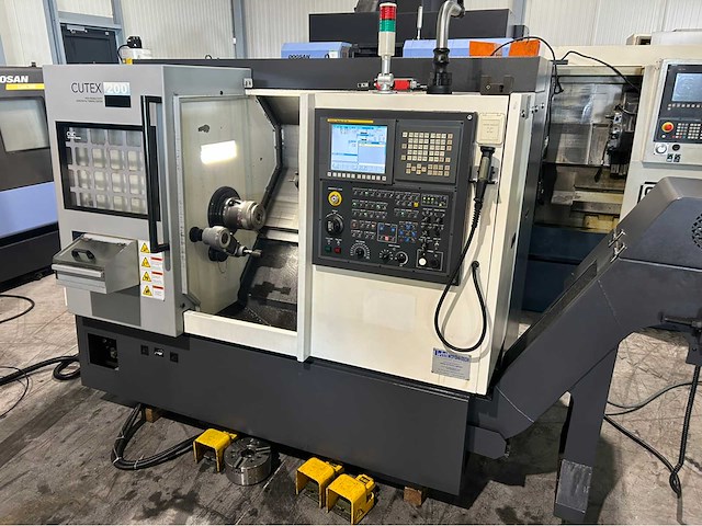 2013 hwacheon cutex-160b cnc-draaibank - afbeelding 4 van  7
