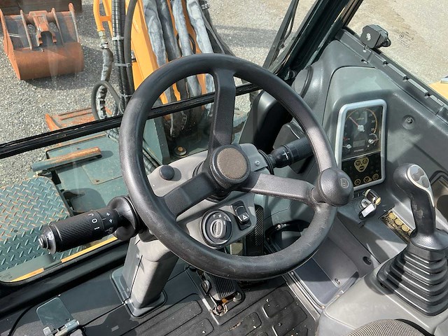 2013 hyundai robex 55 w9 mobiele kraan - afbeelding 5 van  34