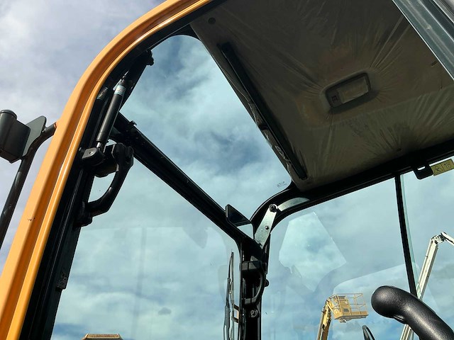 2013 hyundai robex 55 w9 mobiele kraan - afbeelding 1 van  27