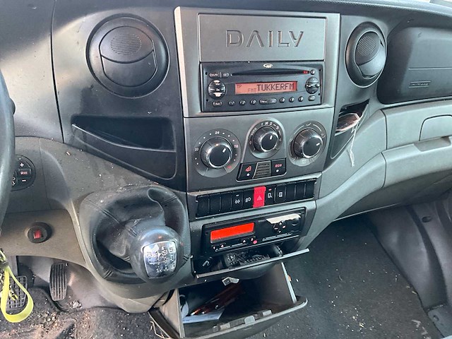 2013 iveco daily bedrijfswagen - afbeelding 7 van  31