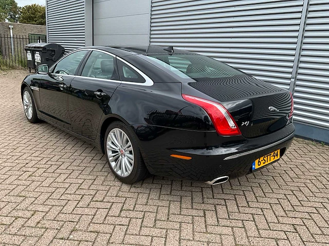 2013 jaguar xj 3.0 v6d portfolio personenauto - afbeelding 14 van  17