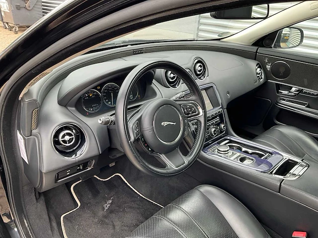 2013 jaguar xj 3.0 v6d portfolio personenauto - afbeelding 16 van  17