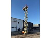 2013 jlg 3246 es schaarhoogwerker - afbeelding 1 van  8