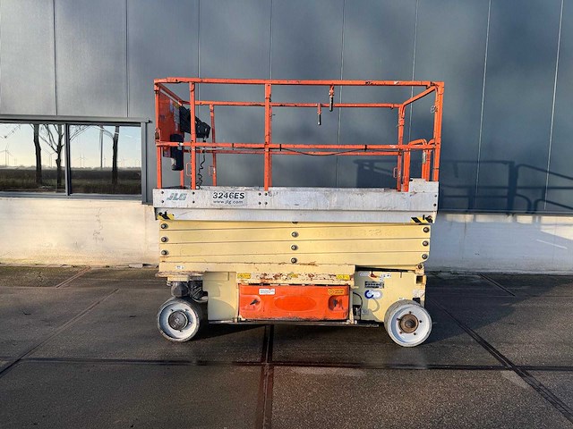 2013 jlg 3246 es schaarhoogwerker - afbeelding 4 van  15