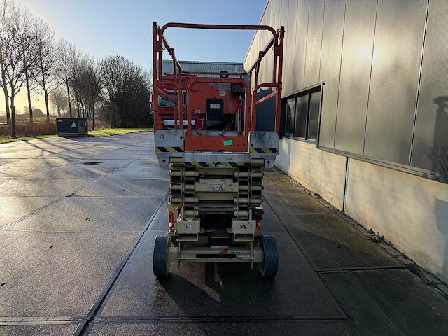 2013 jlg 3246 es schaarhoogwerker - afbeelding 5 van  15