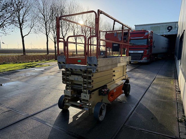 2013 jlg 3246 es schaarhoogwerker - afbeelding 6 van  15