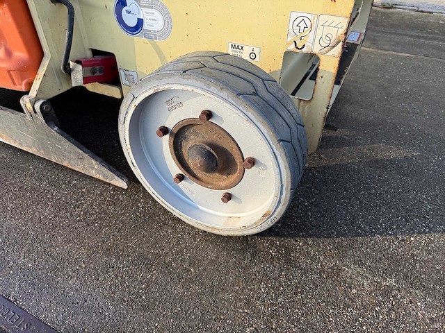 2013 jlg 3246 es schaarhoogwerker - afbeelding 20 van  21