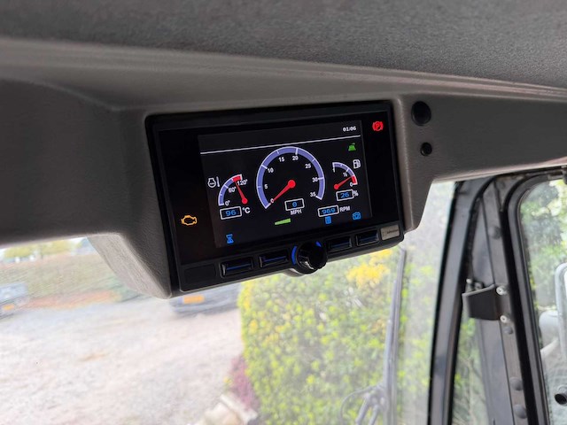 2013 johnston c202 straatveegmachine - afbeelding 8 van  38