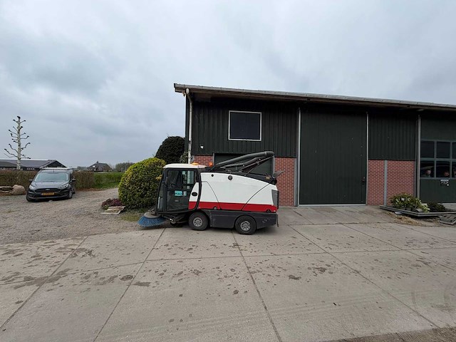 2013 johnston c202 straatveegmachine - afbeelding 11 van  34