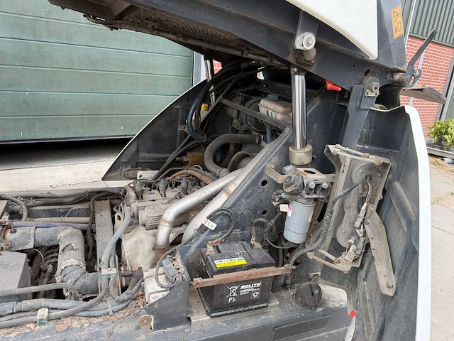 2013 johnston c202 straatveegmachine - afbeelding 18 van  34