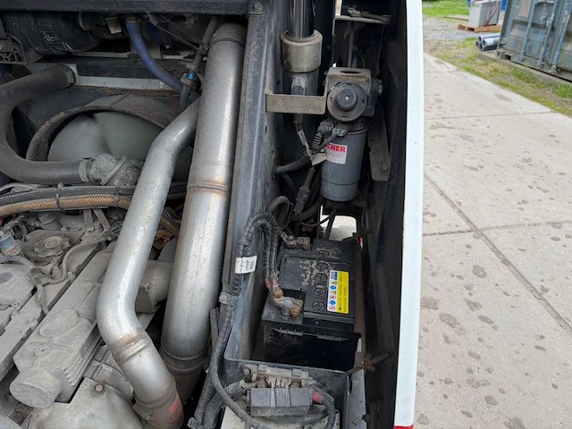 2013 johnston c202 straatveegmachine - afbeelding 23 van  34