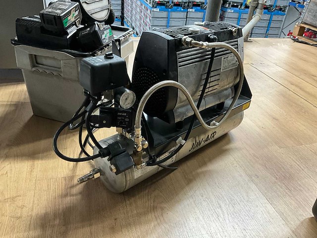 2013 jun-air of312 silent olievrije compressor - afbeelding 1 van  6