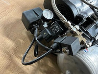 2013 jun-air of312 silent olievrije compressor - afbeelding 4 van  6