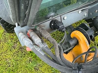 2013 kärcher mic 45 advanced werktuigendrager met onrkuidborstel en kantensnijder - afbeelding 10 van  33