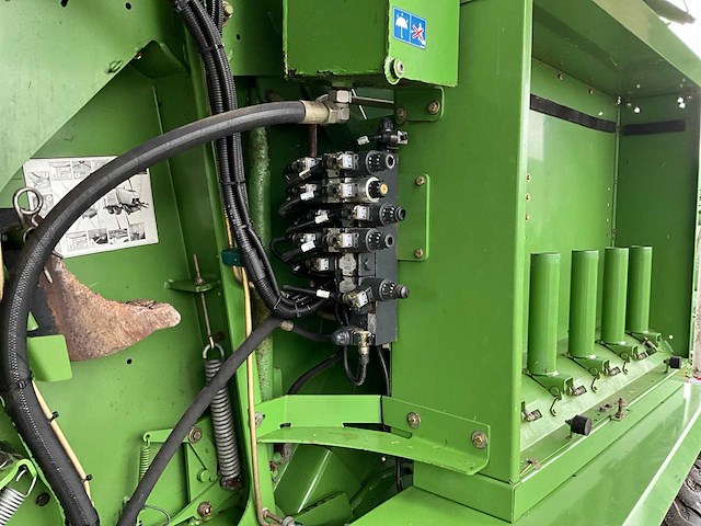 2013 krone comprima cf 155 xc balenpers - afbeelding 29 van  41