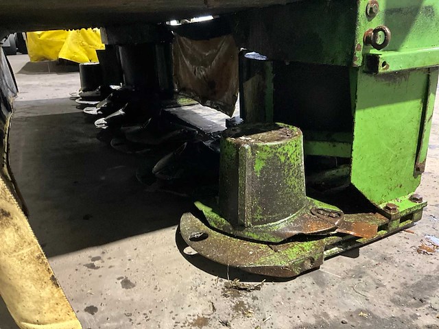 2013 krone easy cut 32 front schijvenmaaier - afbeelding 16 van  18