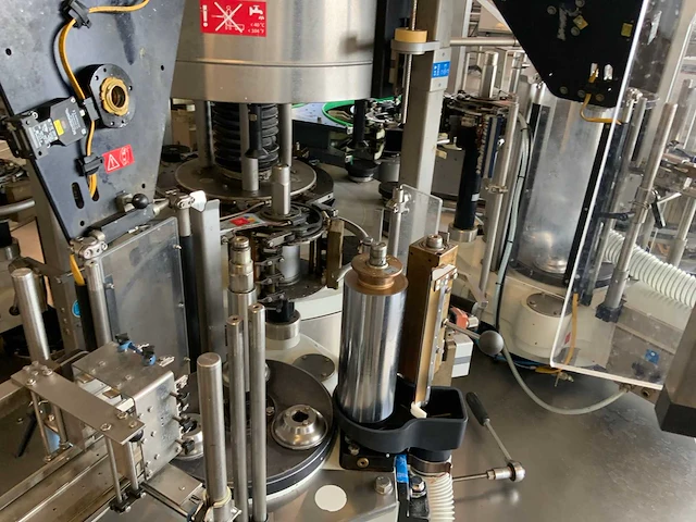 2013 krones starmatic roterende labelmachine - afbeelding 1 van  45